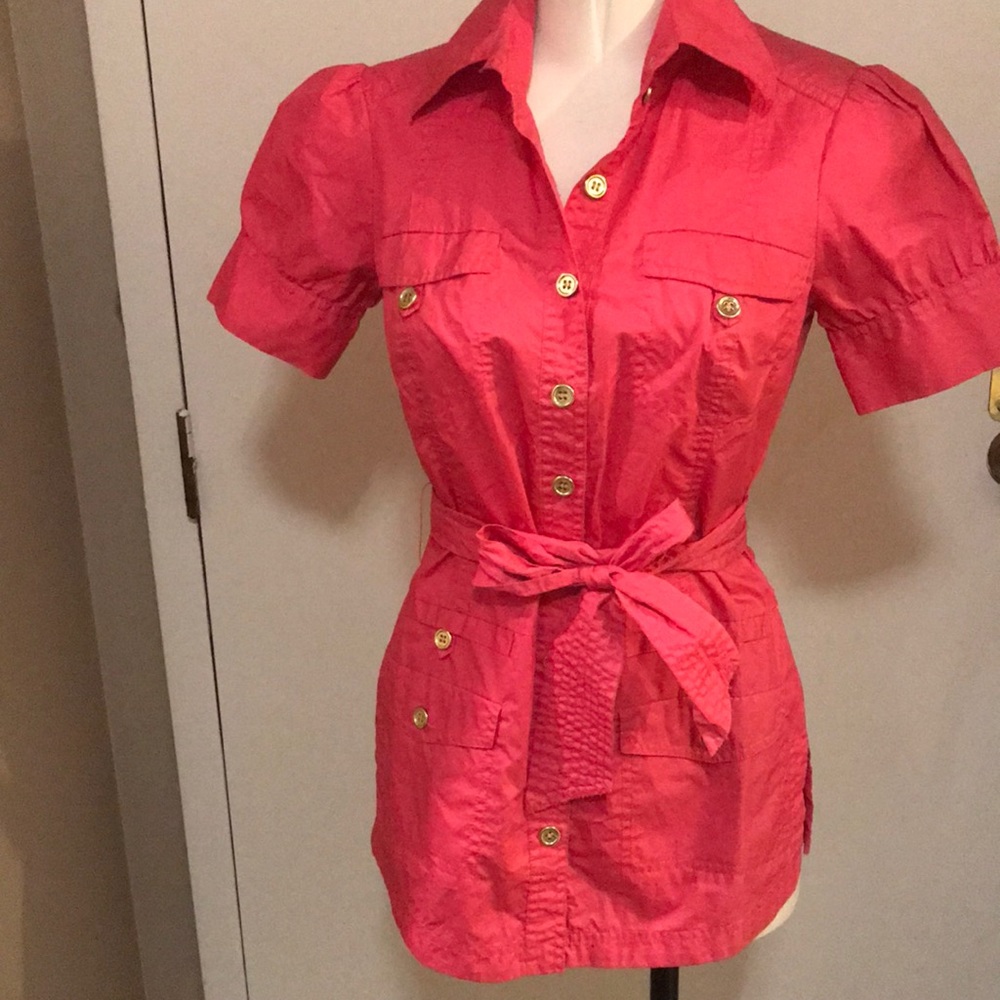 Bebe button up top